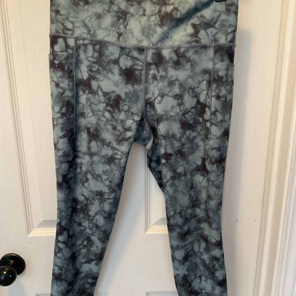 Athleta Gray Tie-Dye Leggings
